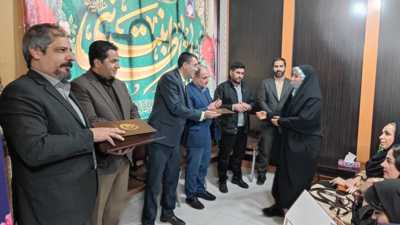 برگزاری-مراسم-تجلیل-از-مربیان-خانه‌های-فرهنگ-شهرداری-بهارستان