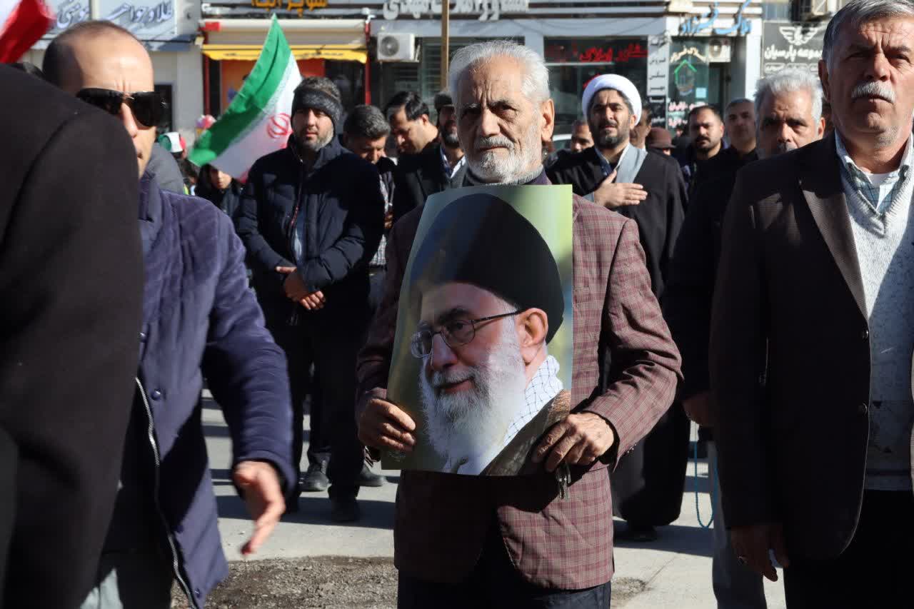 مراسم-گرامیداشت-یوم‌الله-۹-دی-با-حضور-پرشور-مردم-بهارستان-برگزار-شد