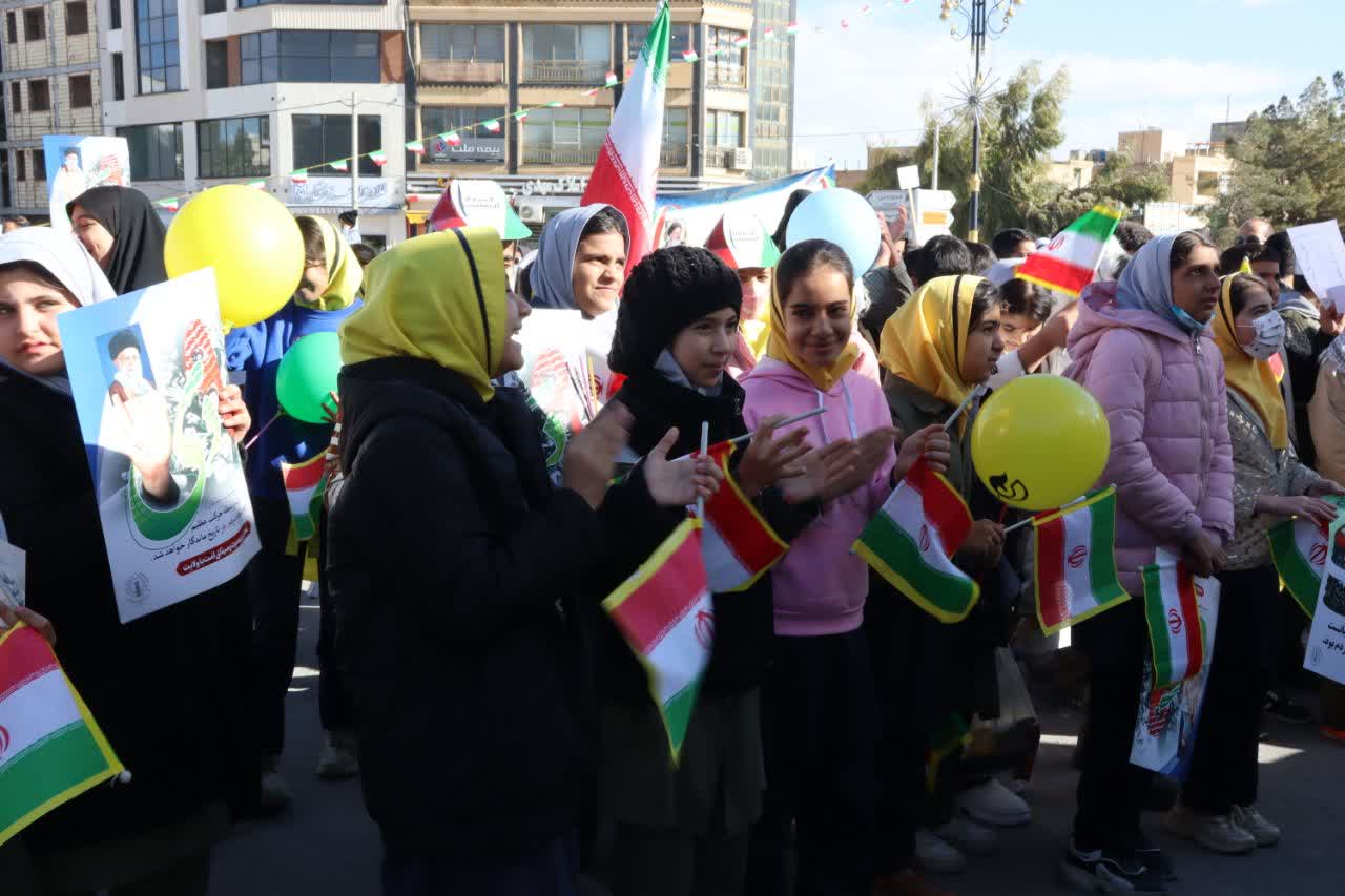 مراسم-گرامیداشت-یوم‌الله-۹-دی-با-حضور-پرشور-مردم-بهارستان-برگزار-شد