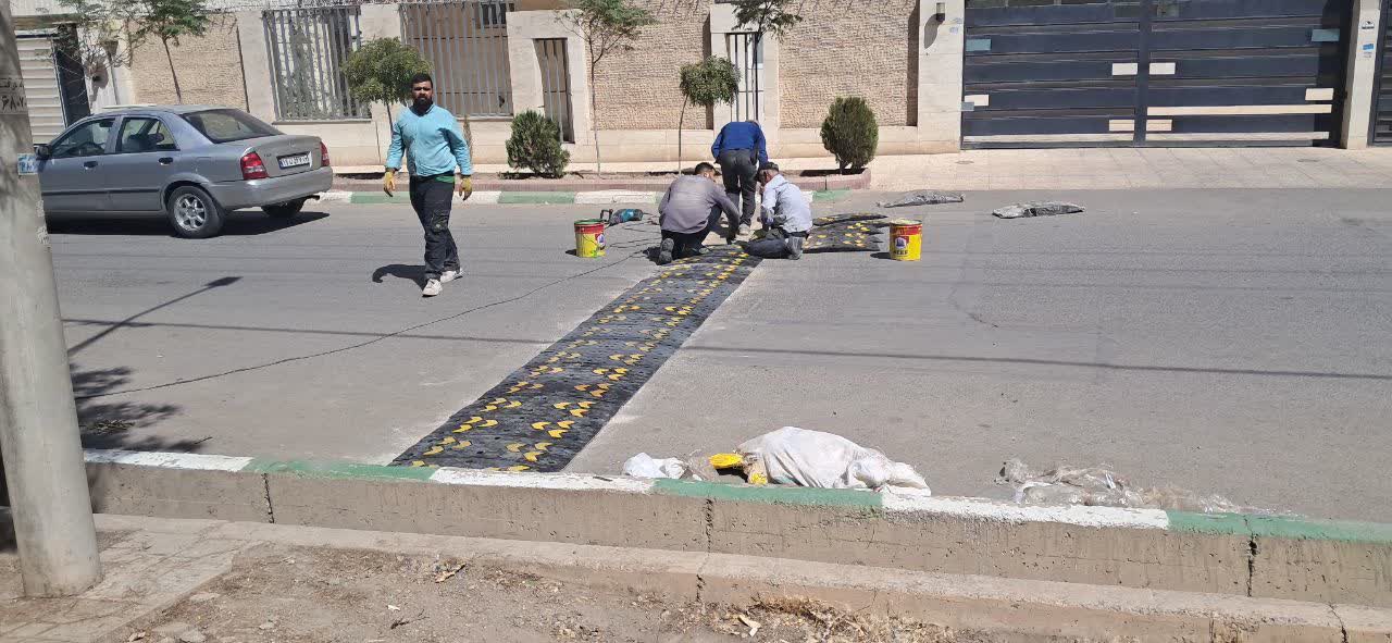 نصب-سرعت‌گیرها-در-محلات-و-محدوده-مدارس-به-همت-معاونت-خدمات-شهری-شهرداری-بهارستان