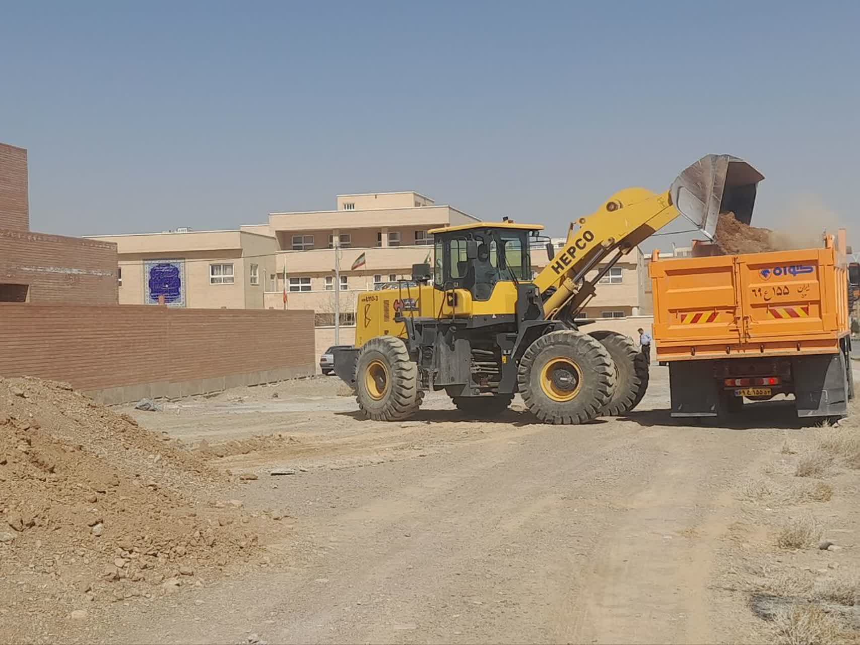 تداوم-اجرای-طرح‌های-خدمات-شهری-و-عمرانی-شهرداری-بهارستان-در-آستانه-بهار-و-ماه-مبارک-رمضان