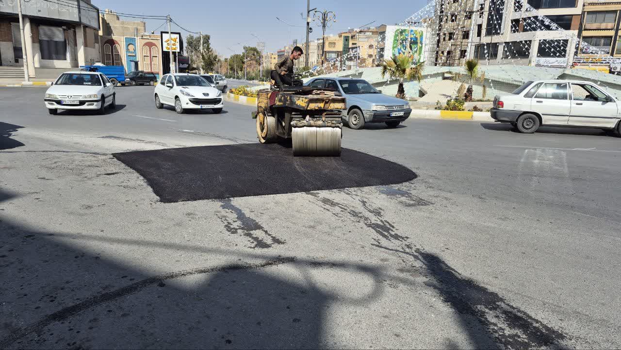 تداوم-اجرای-طرح‌های-خدمات-شهری-و-عمرانی-شهرداری-بهارستان-در-آستانه-بهار-و-ماه-مبارک-رمضان