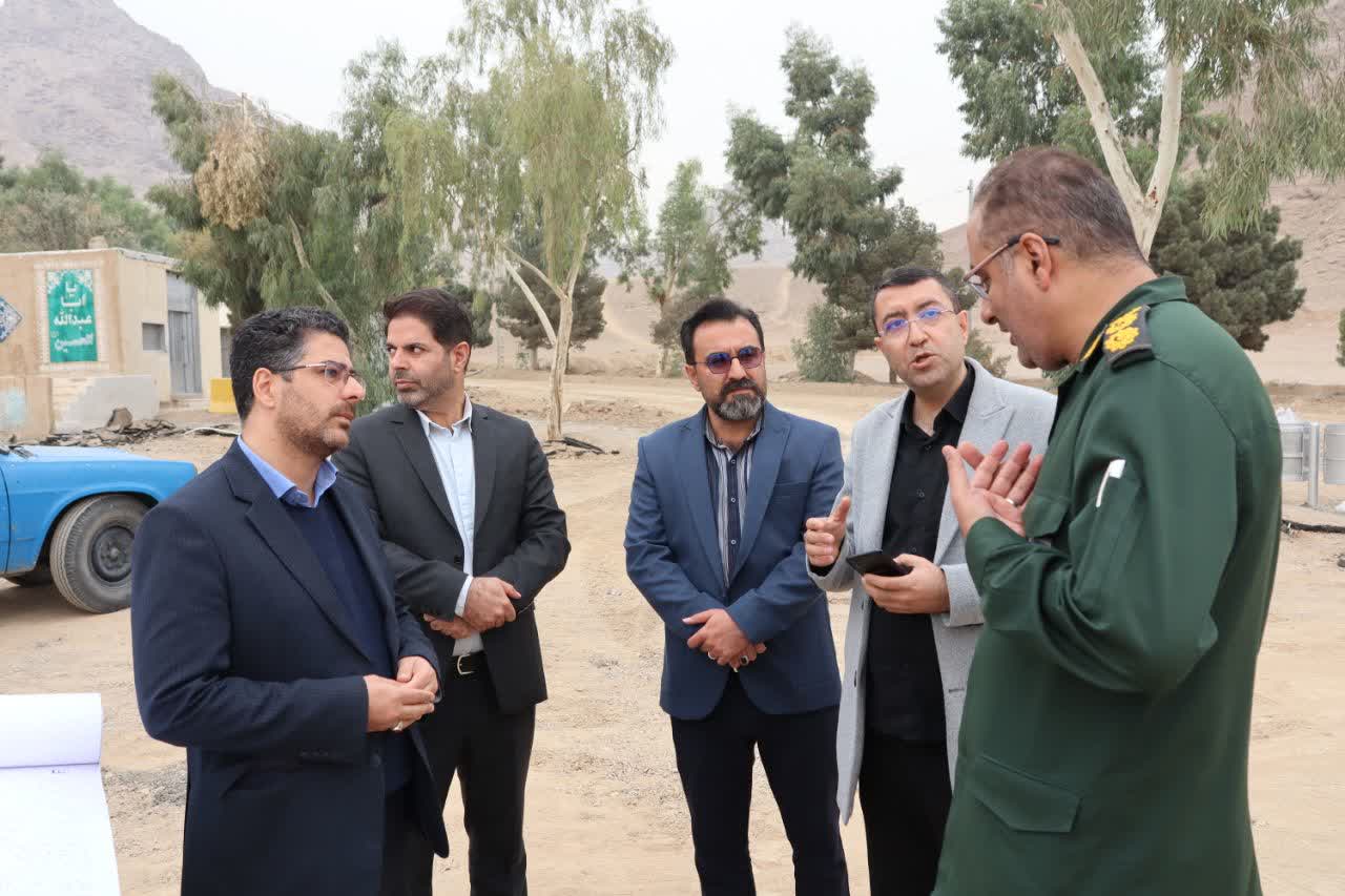 بازدید-مشترک-شهردار-بهارستان-و-فرمانده-سپاه-از-پروژه-ساخت-صحن-شهدای-گمنام