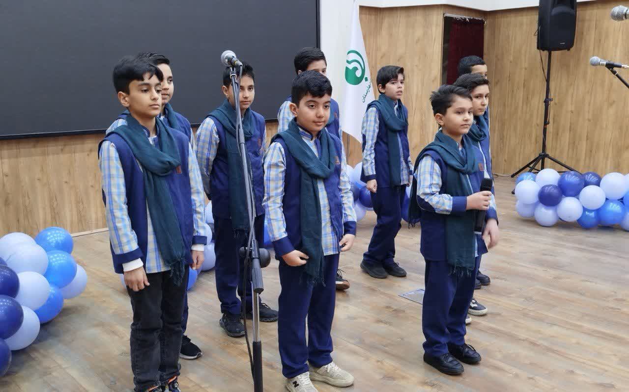 جشنواره-سرود-فجر-ویژه-پسران-با-حضور-گروه‌های-سرود-مدارس-و-مراکز-فرهنگی