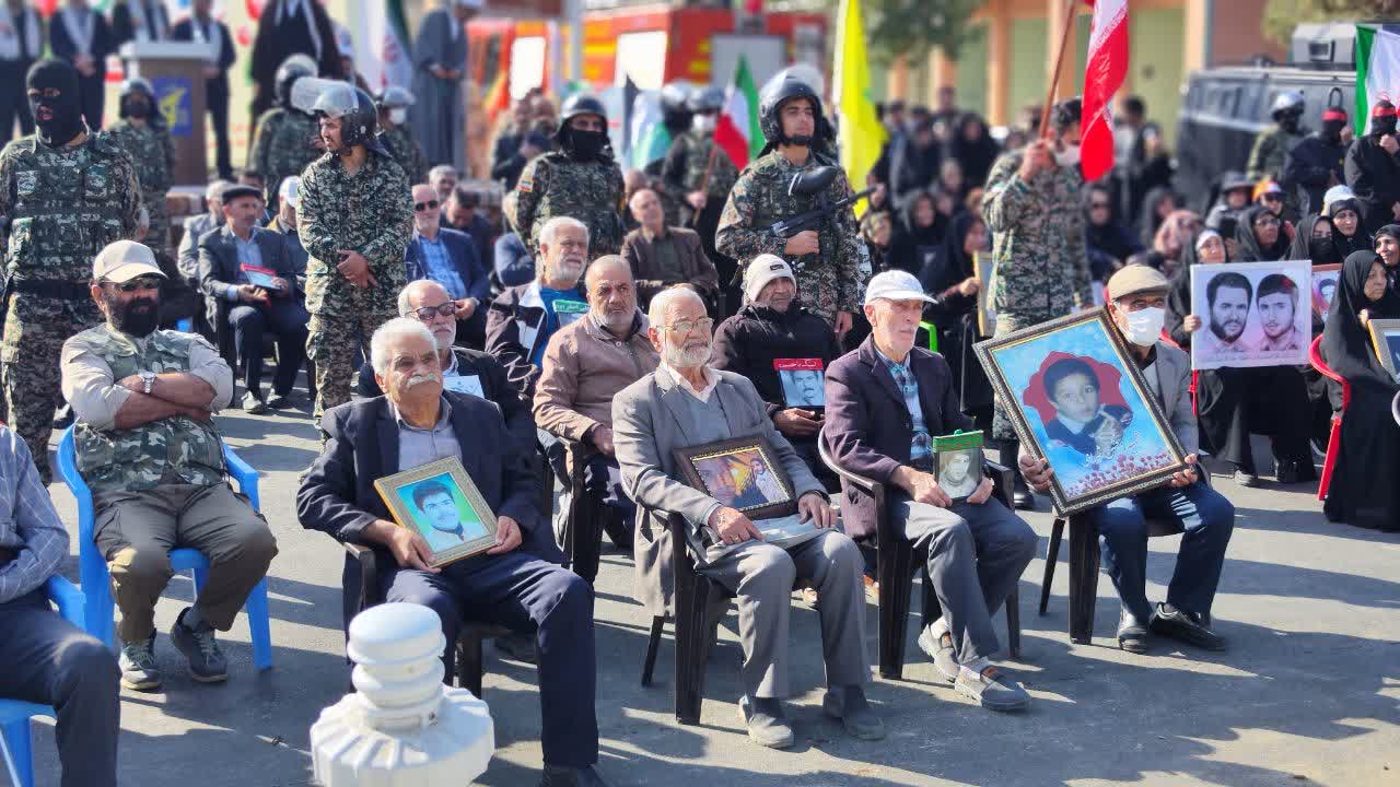 برگزاری-همایش-اقتدار-بسیج-به-مناسبت-فرا-رسیدن-هفته-بسیج-در-شهر-بهارستان