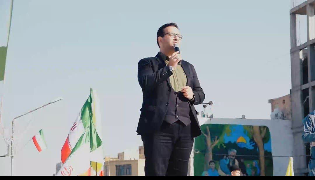 برگزاری-همایش-اقتدار-بسیج-به-مناسبت-فرا-رسیدن-هفته-بسیج-در-شهر-بهارستان