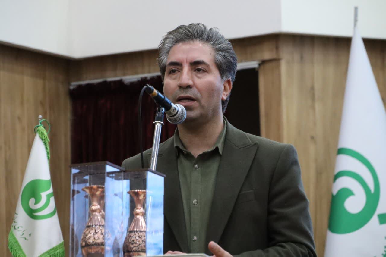 جشن-بزرگ-روز-مادر-در-تالار-نور-شهرداری-بهارستان-برگزار-شد