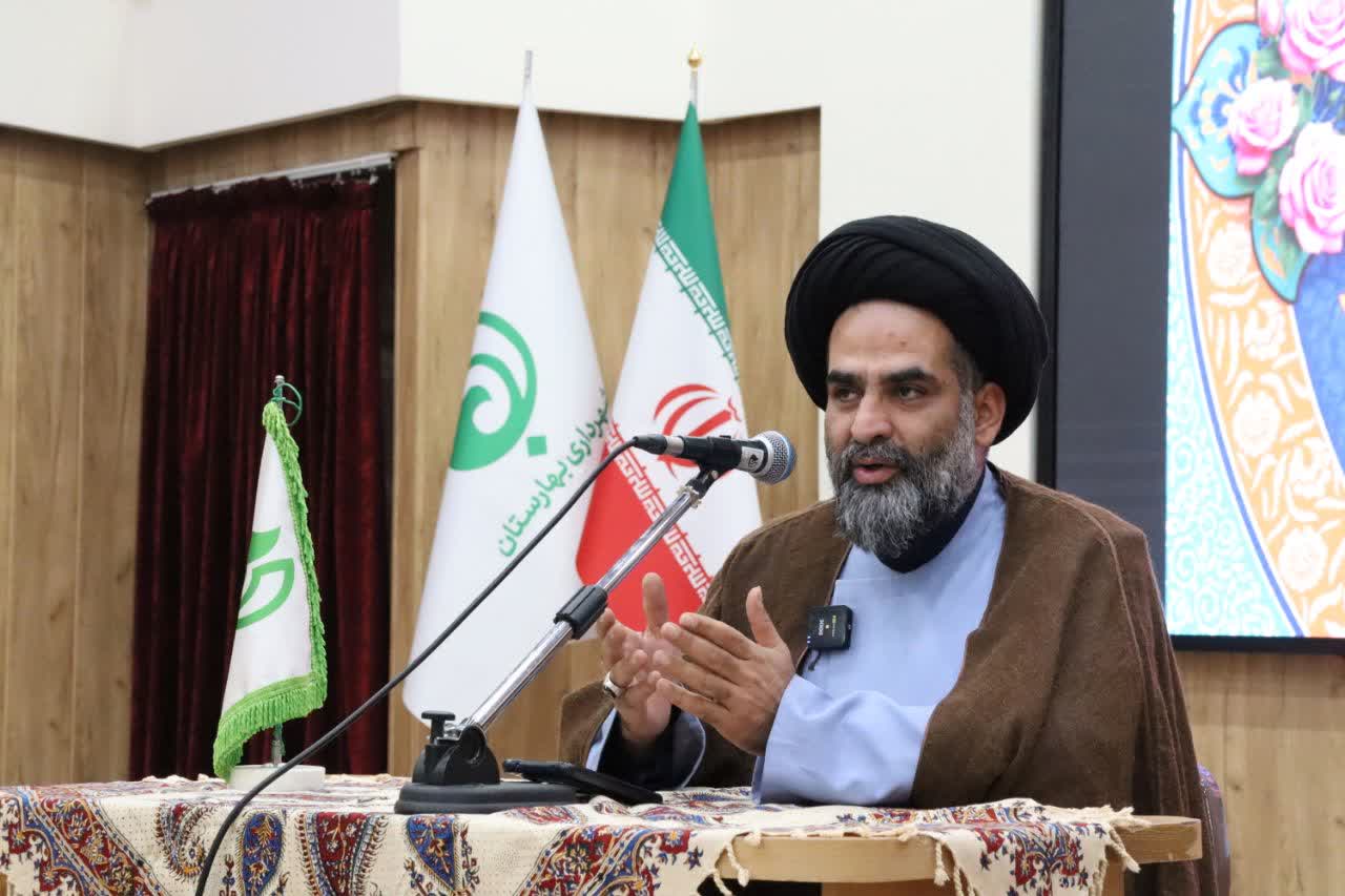 اختتامیه-نشست‌های-سبک-زندگی-اسلامی-همراه-با-مراسم-تجلیل-از-بانوان-فعال-در-بهارستان
