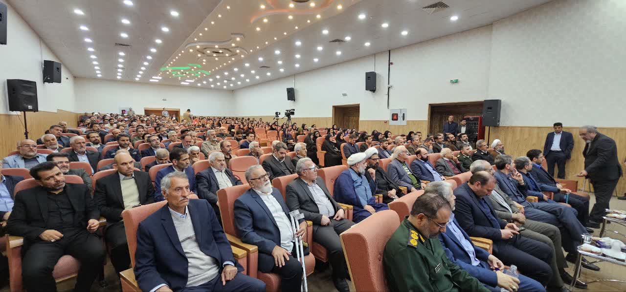 آیین-تکریم-و-معارفه-شهردار-بهارستان-با-حضور-معاون-هماهنگی-امور-عمرانی-استانداری-اصفهان-برگزار-شد