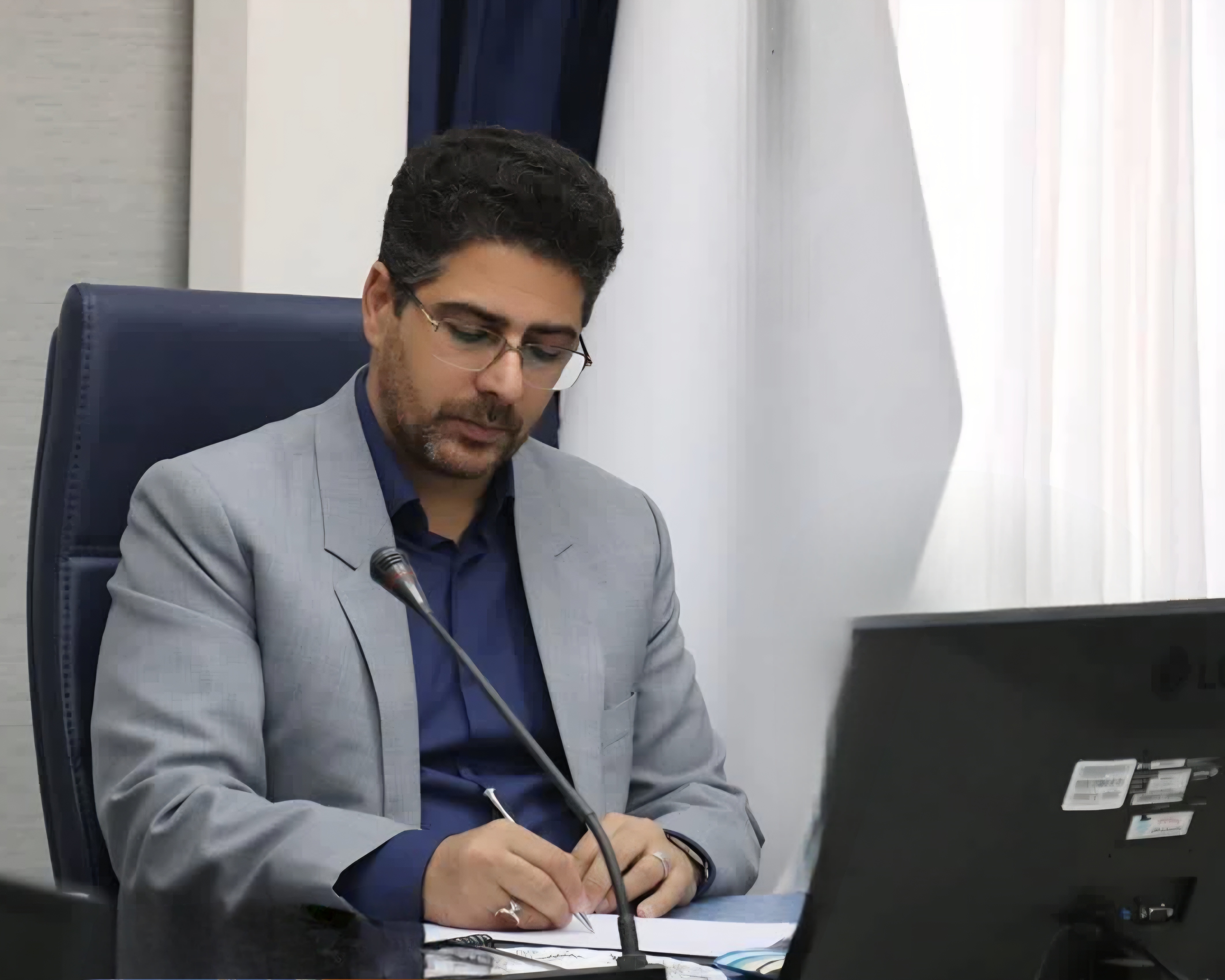 محمد-مهدی-فردوسی-شهردار-بهارستان-به-عنوان-نفر-اول-انتخابات-هیئت-مدیره-سازمان-همیاری-شهرداری‌های-استان-اصفهان-انتخاب-شد