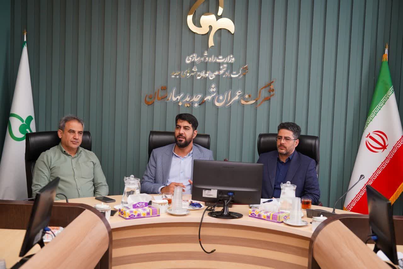 هم‌افزایی-مدیریت-شهری-و-اصحاب-رسانه-در-مسیر-توسعه-بهارستان